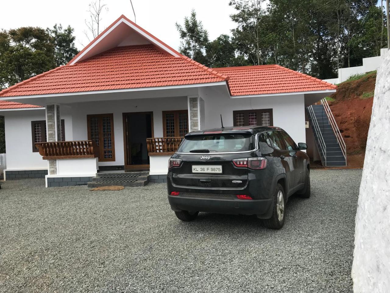 Friends Valley Home Stay Kattappana Esterno foto