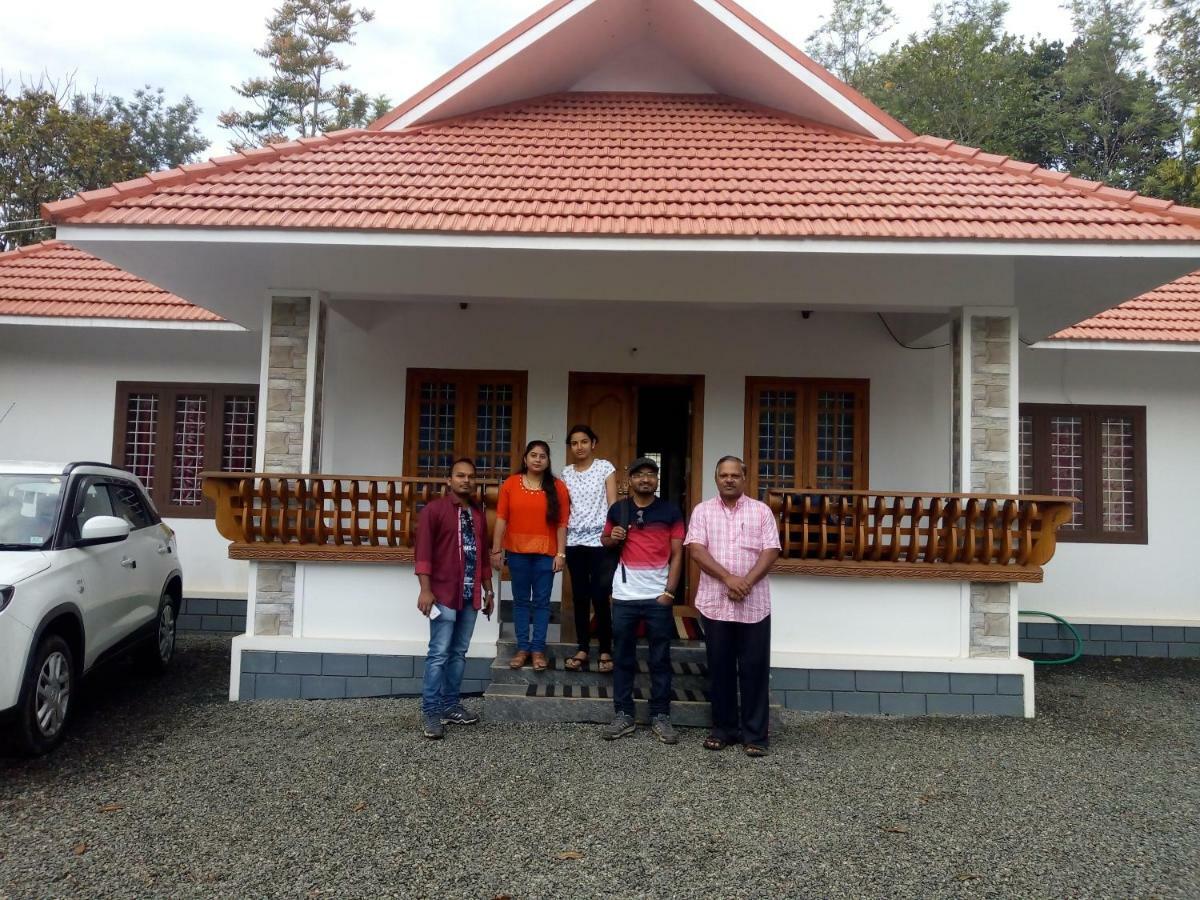 Friends Valley Home Stay Kattappana Esterno foto